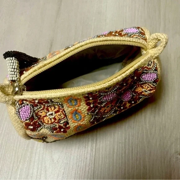 Anthropologie Beaded Cosmetic Bag. - Picture 7 of 9